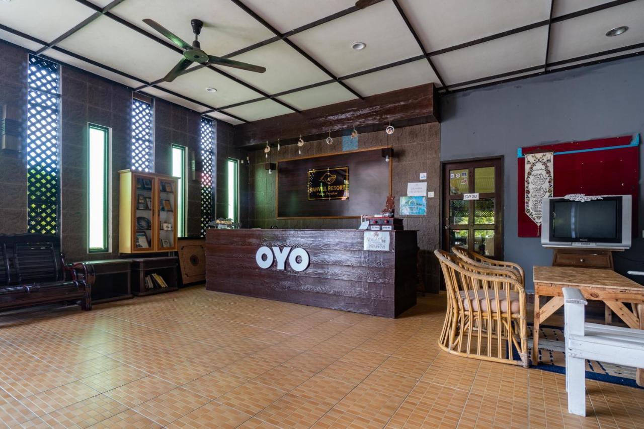Oyo 89646 Panvill Resort Kampong Pasir Bogak Kültér fotó